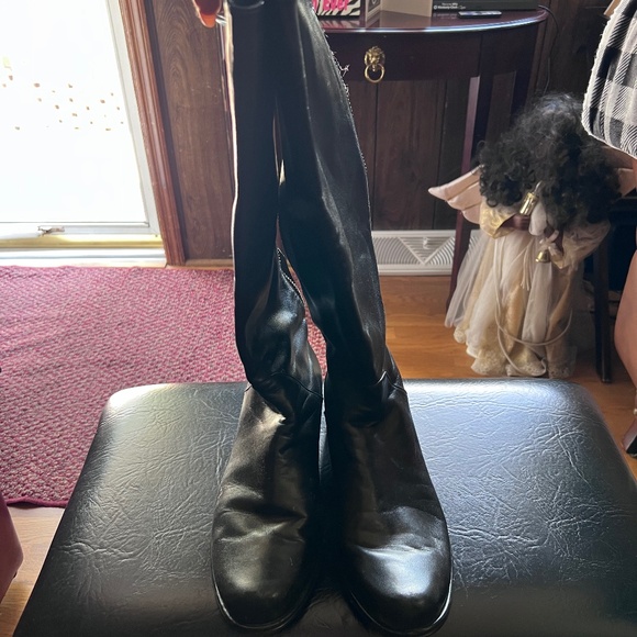 Stuart Weitzman black leather boots size 10 - Picture 1 of 5